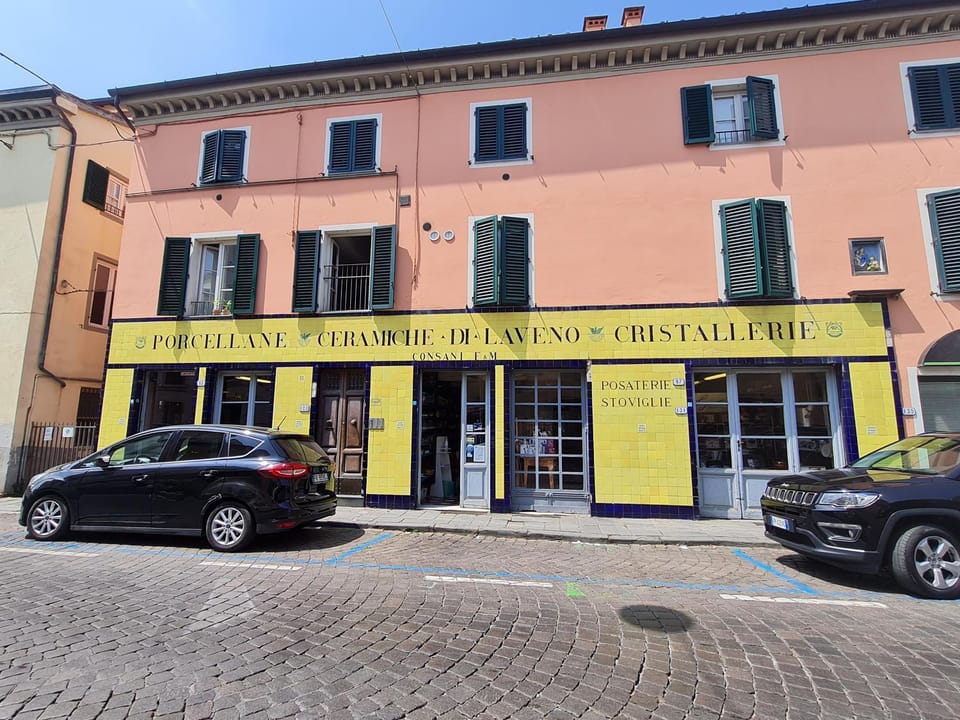 Property building, Day, Location, Parking