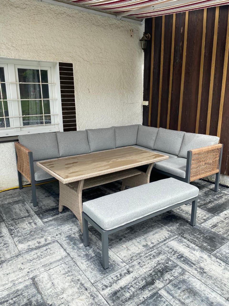 Seating area