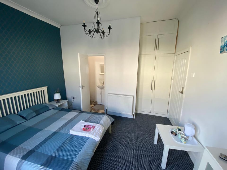 The Bay En-suite Room Vacation rental in Plymouth