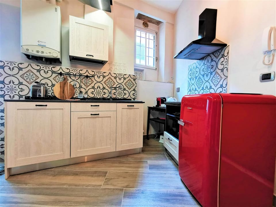 Property building, Kitchen or kitchenette, dishwasher, minibar, pet friendly, stove