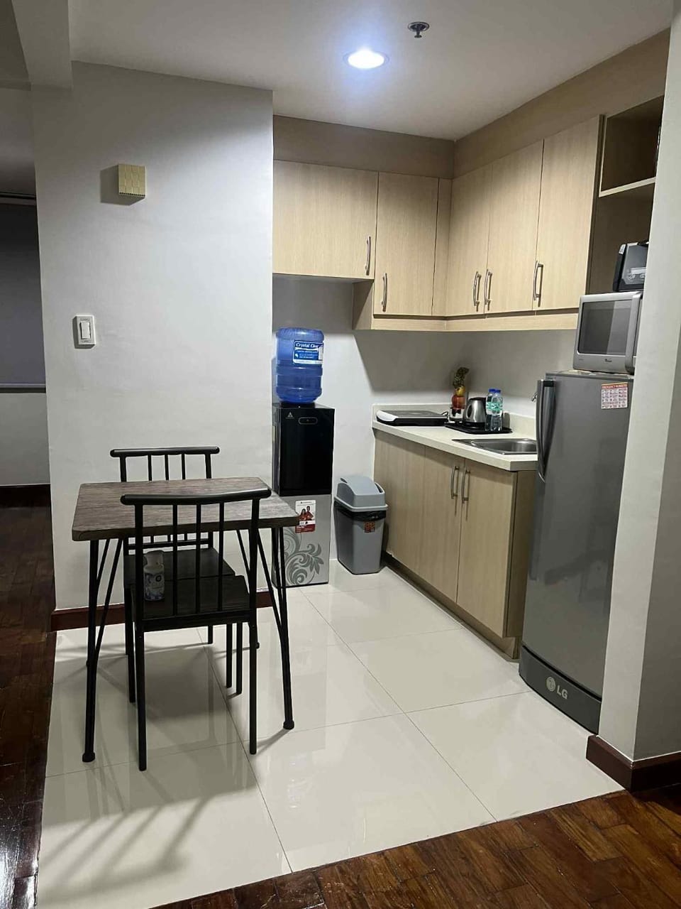 Mosaic Tower Apartment in Pasay