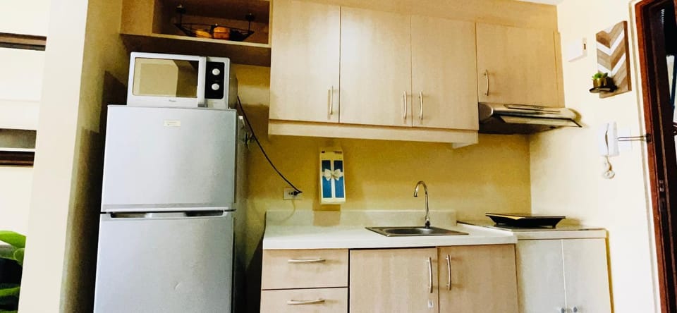Mosaic Tower Apartment in Pasay