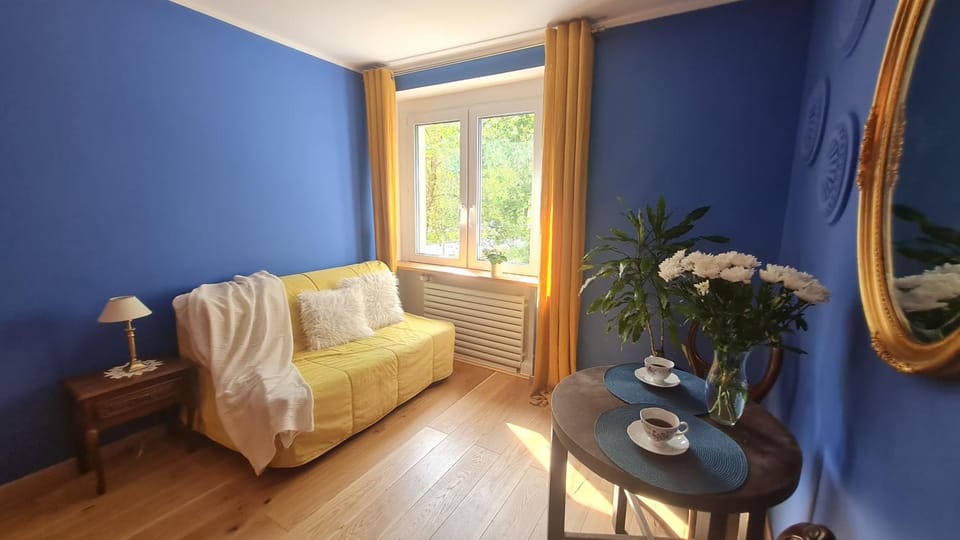 Apartament Kraszewskiego - Retro, blisko starówki, przy parku- Góry Zajęcze, wanna, rowery free Apartment in Greater Poland Voivodeship
