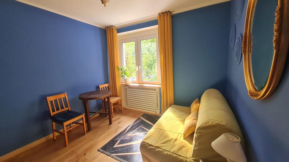 Apartament Kraszewskiego - Retro, blisko starówki, przy parku- Góry Zajęcze, wanna, rowery free Apartment in Greater Poland Voivodeship