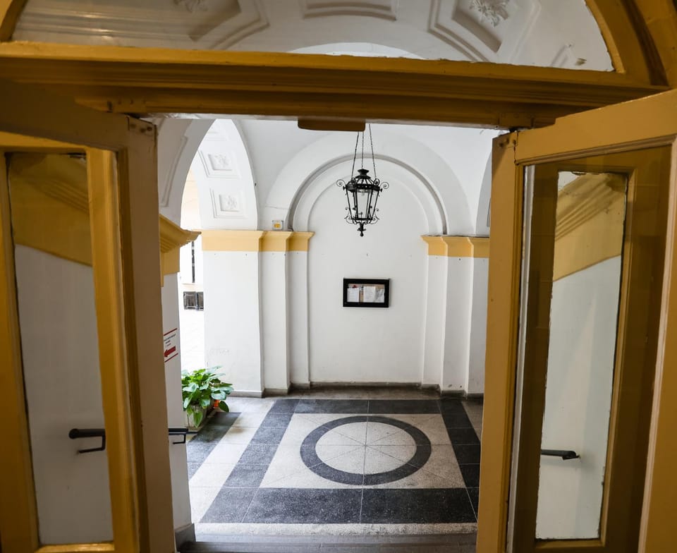Chain Bridge City Center Dorothea Apartment in Budapest