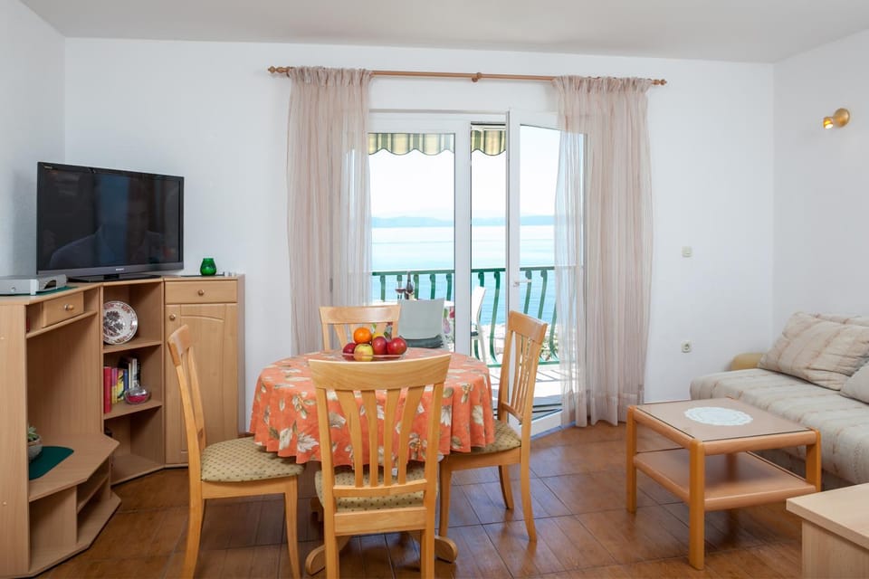 Apartments Waterfront IVAN 2 Apartment in Split-Dalmatia County