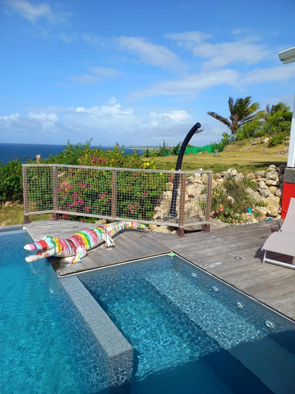 Pool view, Sea view