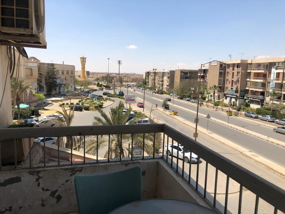 Balcony/Terrace, Street view