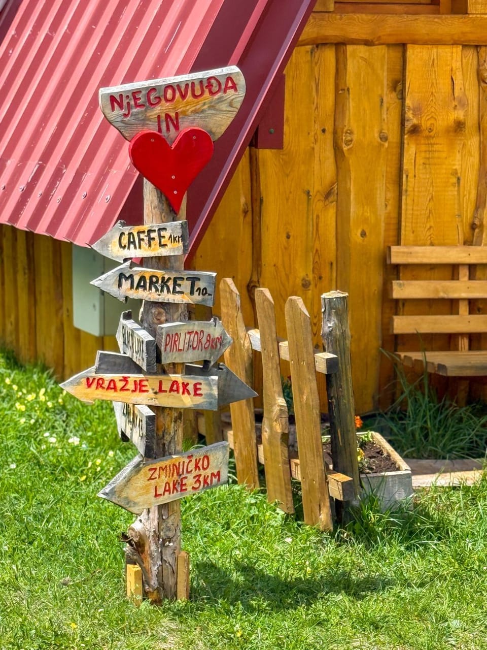 Cottage Bumblebee Chalet in Zlatibor District, Serbia