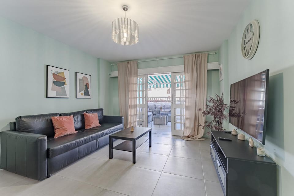 Balcony/Terrace, Living room, Bedroom