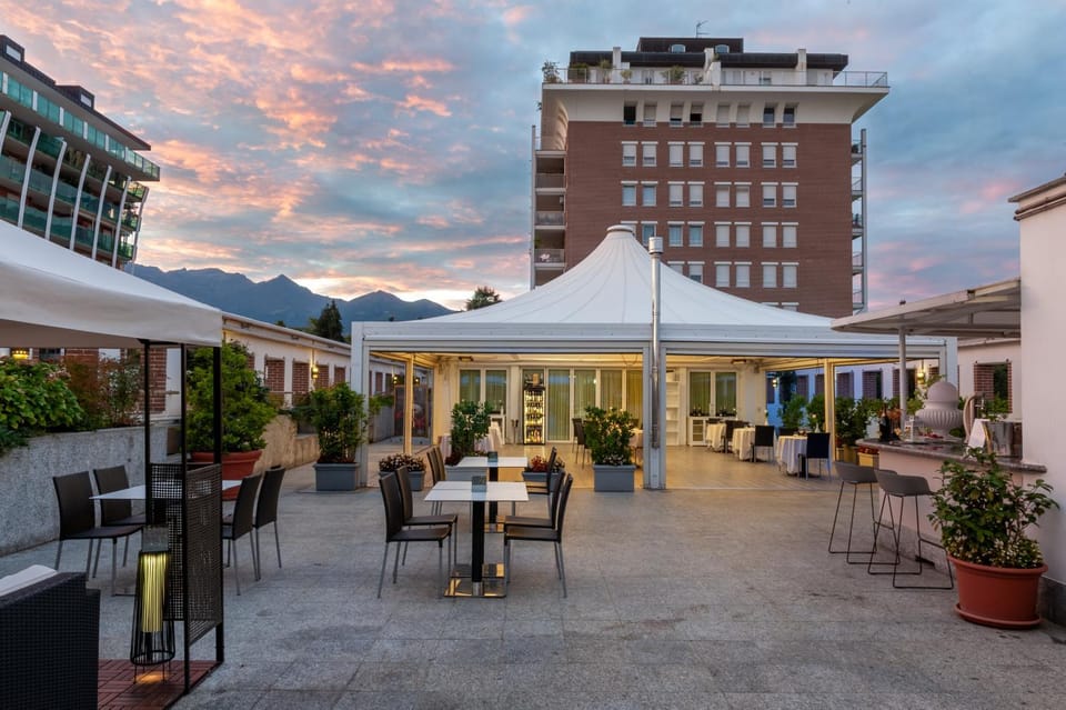 Restaurant/places to eat, Summer, Balcony/Terrace, Lounge or bar, Mountain view