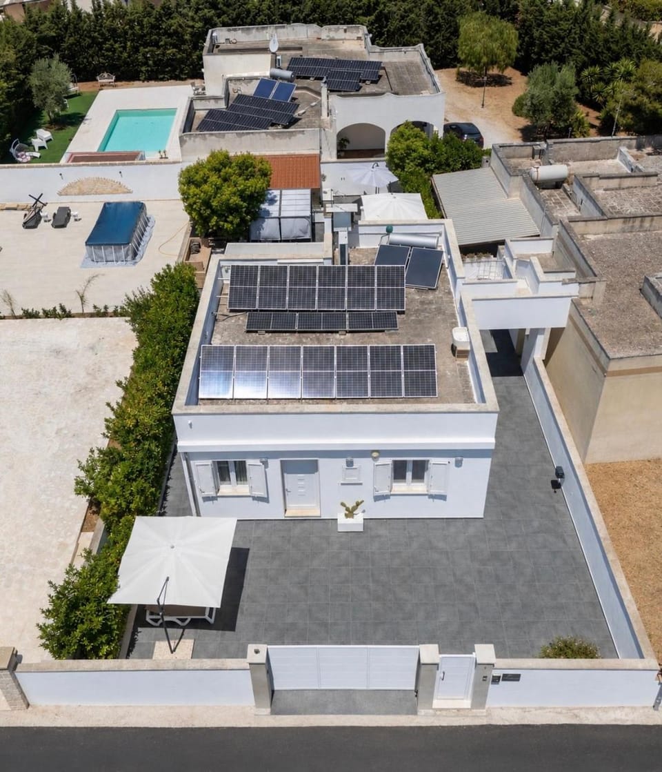 Property building, Neighbourhood, Bird's eye view