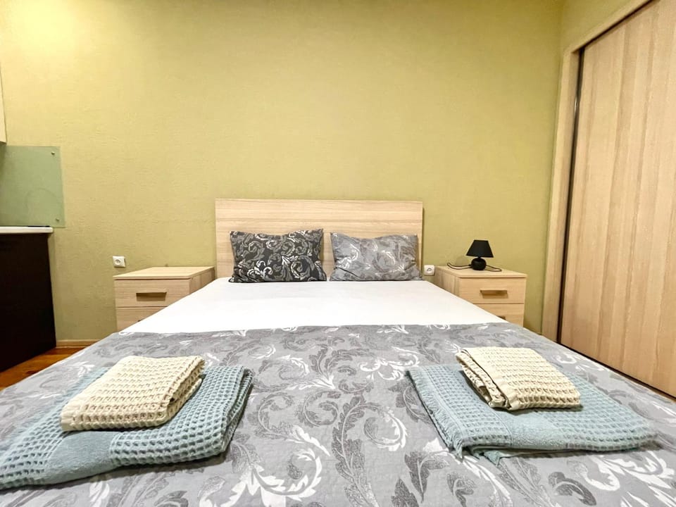 Bed, Photo of the whole room, Bedroom, towels, wardrobe