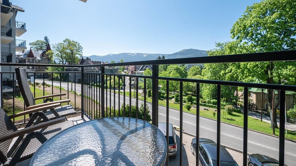 Apartamenty Złota Sowa Apartment in Lower Silesian Voivodeship