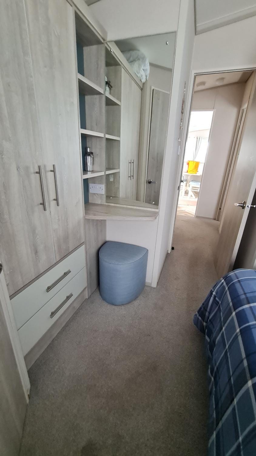 Stunning 2 bed Luxury Caravan at Hoburne Devon Bay, with Hot Tub and sea view Campground/ 
RV Resort in Paignton