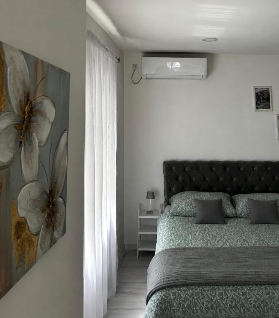 Aine Apartment - Old Bridge Apartment in Mostar
