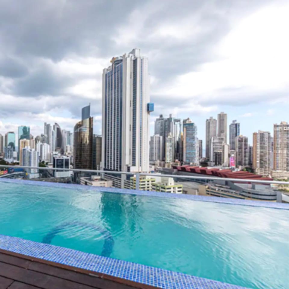 Swimming pool, Swimming pool