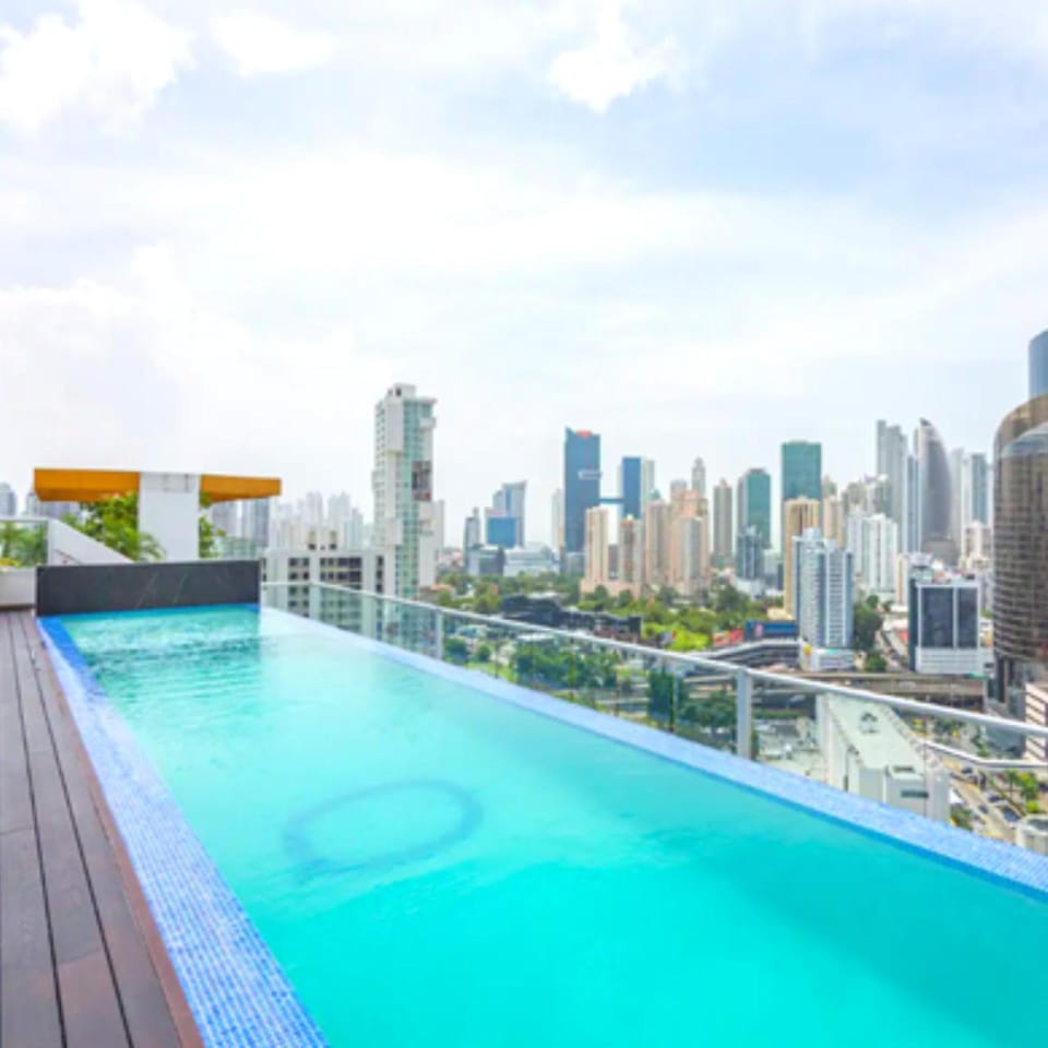 Swimming pool, Swimming pool