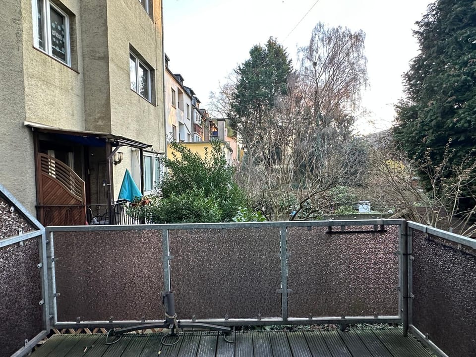 Duisburg FeelHome, Flughafen nah,3-Schlafzimmer, Dusche ebenerdig, Zentral, WiFi, Ground Floor Apartment in Duisburg