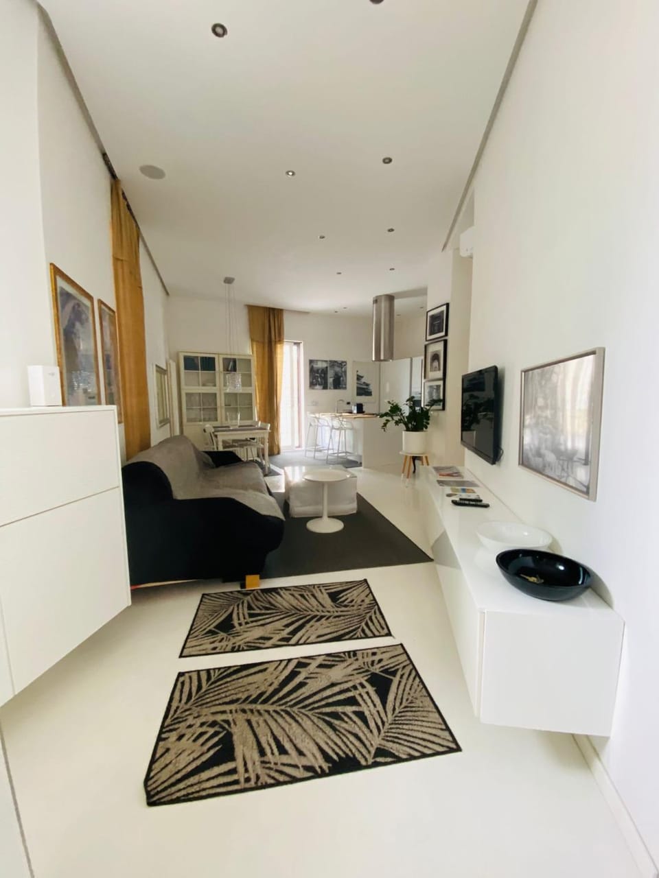 Rome, Beautiful Apartment in a Vintage Building Apartment in Ostia