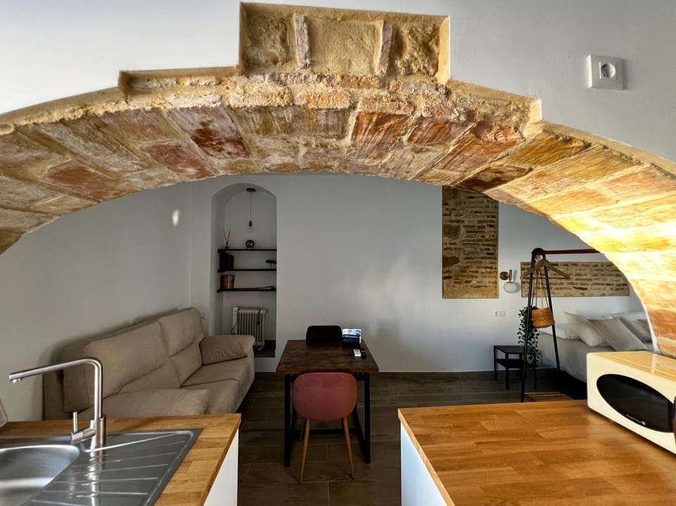 Living room, kitchen