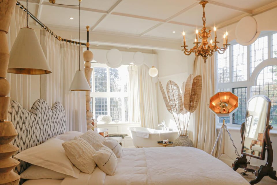 Bed, Photo of the whole room, Bedroom, Garden view, Bath