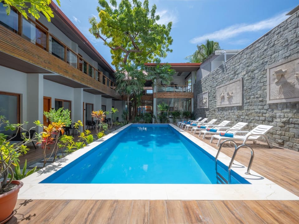 Property building, Swimming pool