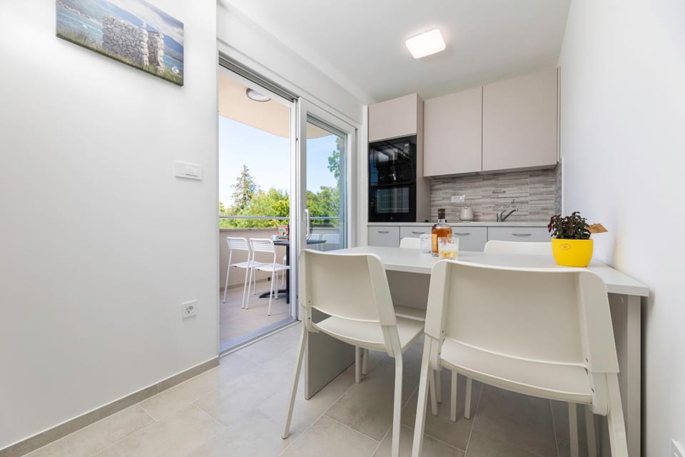 Kitchen or kitchenette, Other