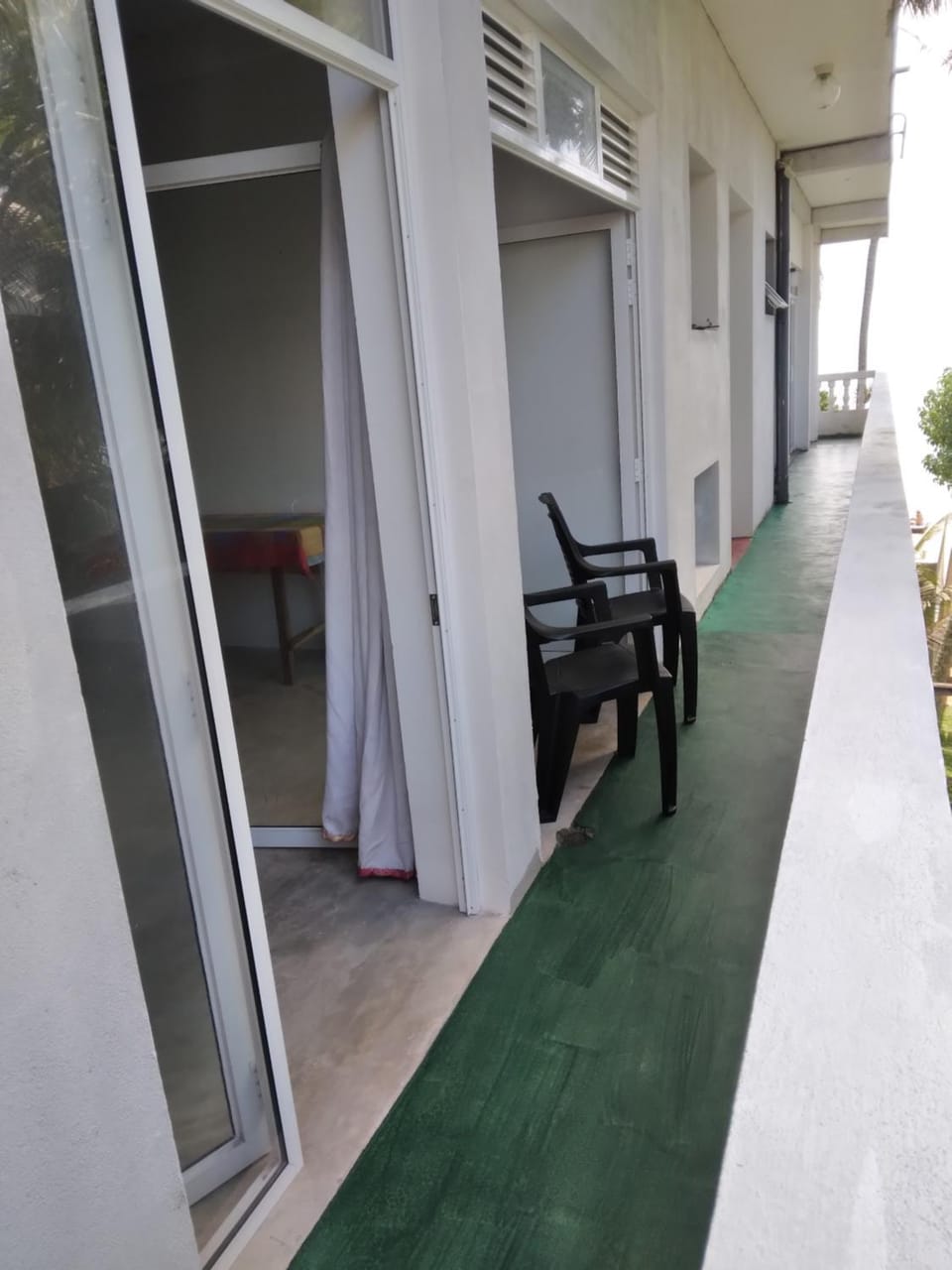 SunRay Rest - Beach View Homestay Bed and Breakfast in Mirissa