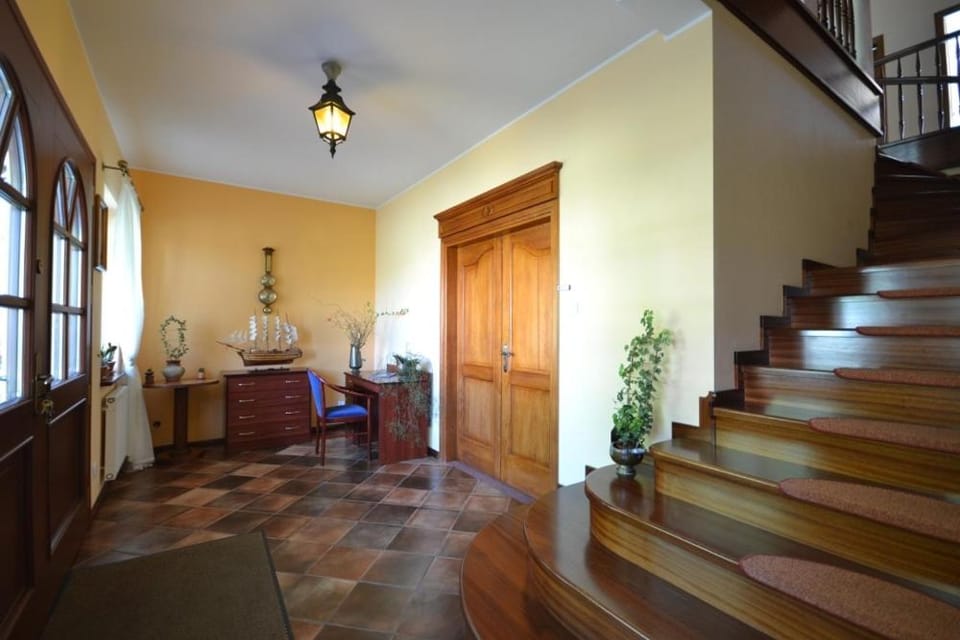 Dworek Morski Bed and Breakfast in West Pomeranian Voivodeship, Poland