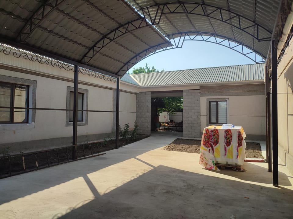 Facade/entrance, Parking