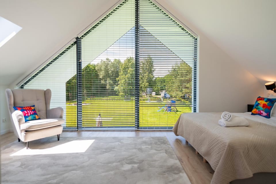 Bed, Photo of the whole room, Bedroom, Garden view
