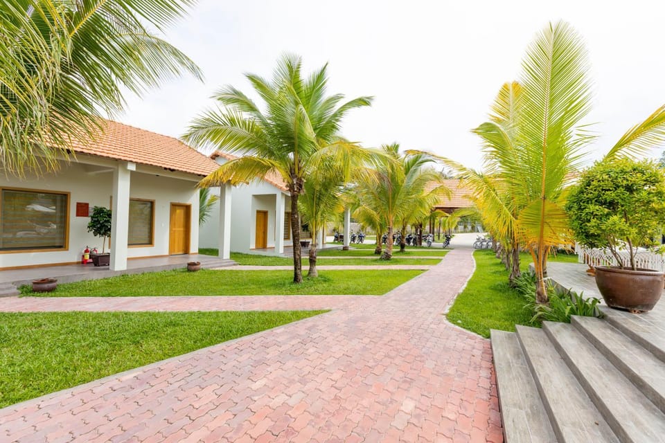 Garden, Garden, Parking