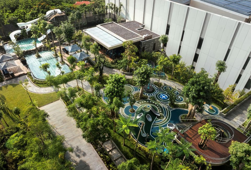 Swimming pool