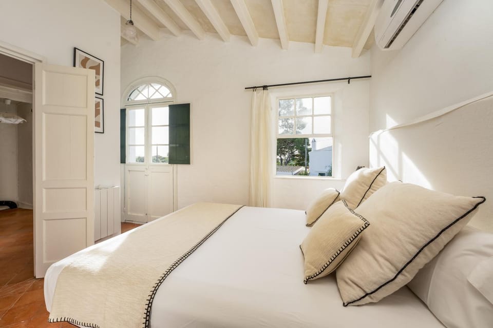 Property building, Living room, Bedroom
