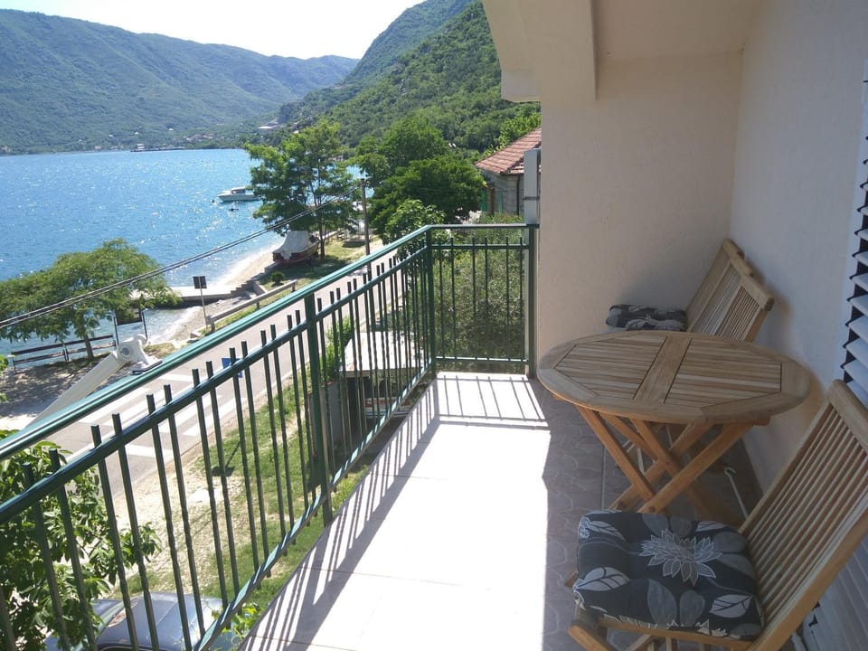 Apartment Villa Radovic II Apartment in Kotor Municipality