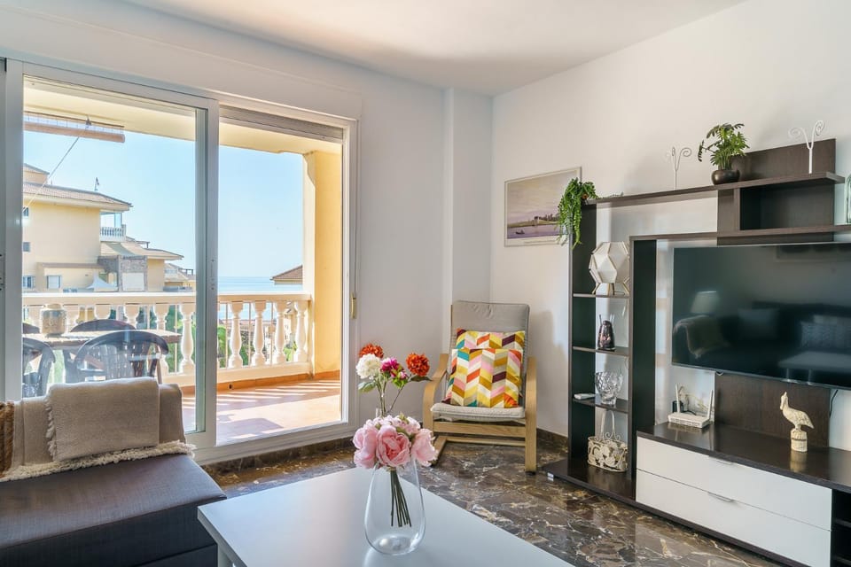 Patio, TV and multimedia, View (from property/room), Balcony/Terrace, Living room