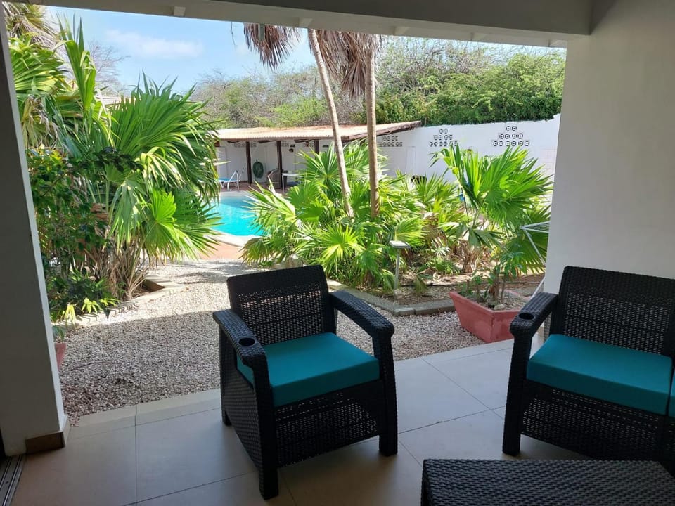 Day, Garden, View (from property/room), Seating area, Garden view, Pool view, Swimming pool