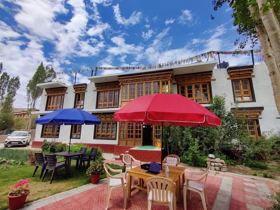 Jig Gyas Guest House Bed and Breakfast in India