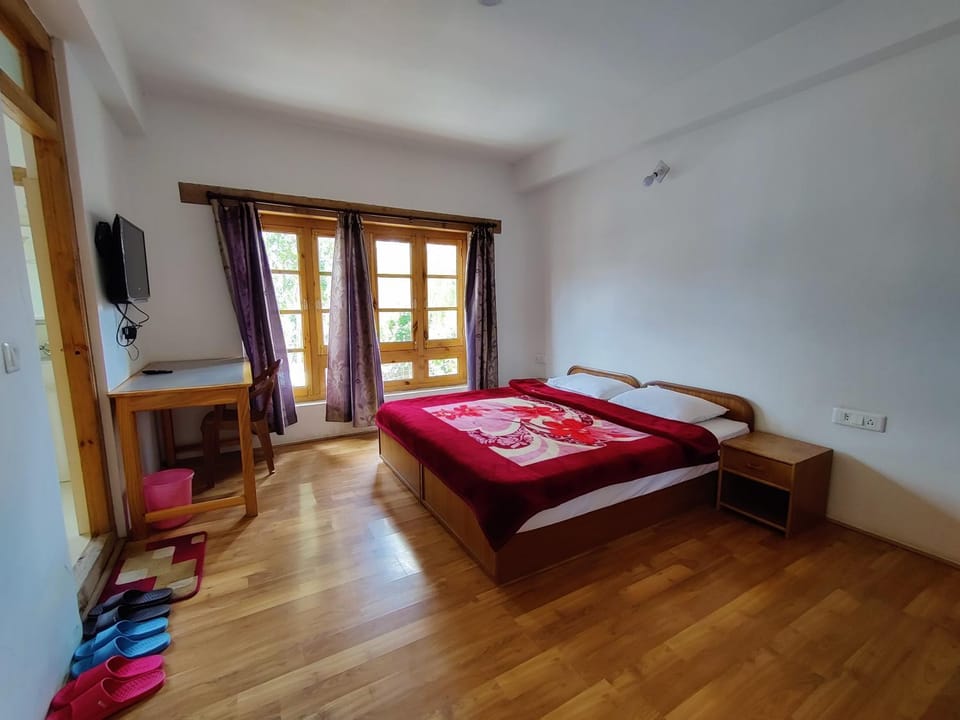 Jig Gyas Guest House Bed and Breakfast in India