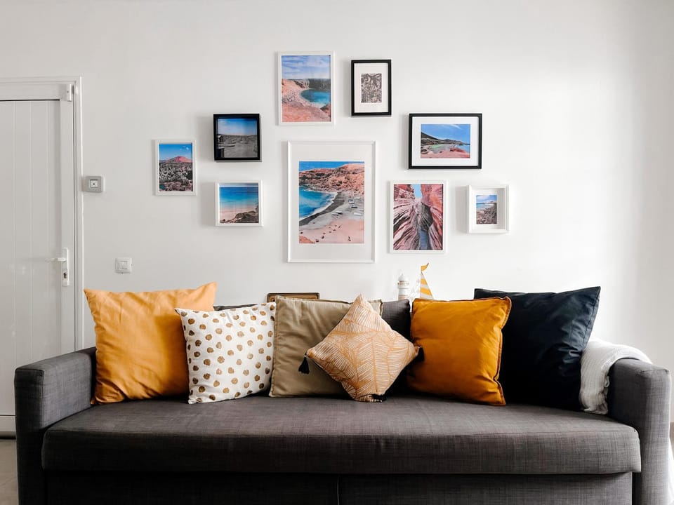Living room, Decorative detail
