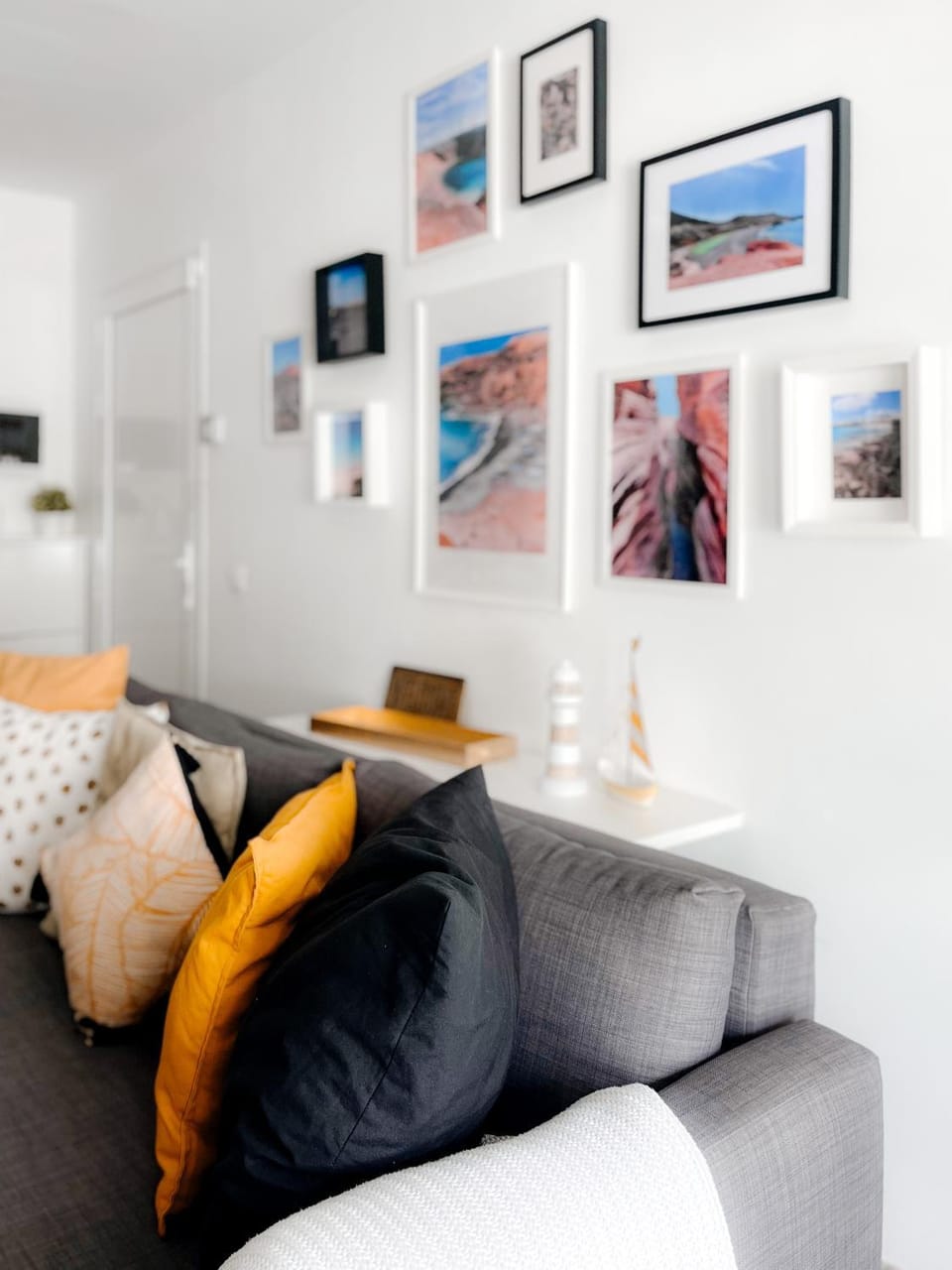 Living room, Decorative detail