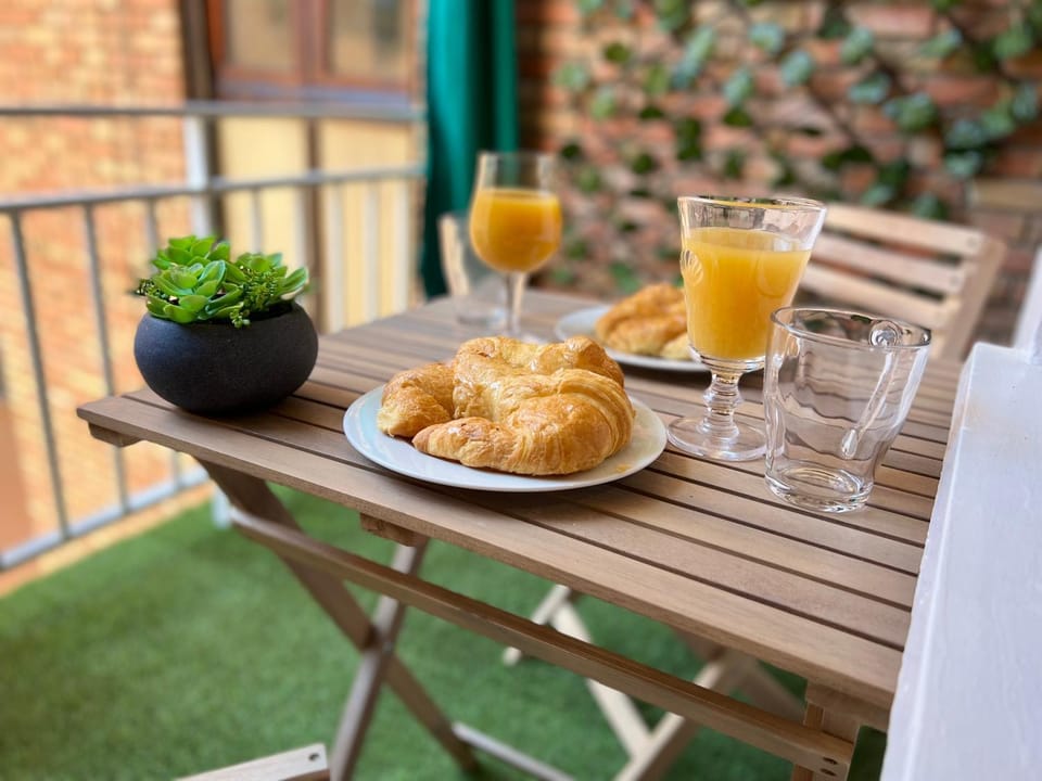 Balcony/Terrace, Food and drinks, Food, Buffet breakfast