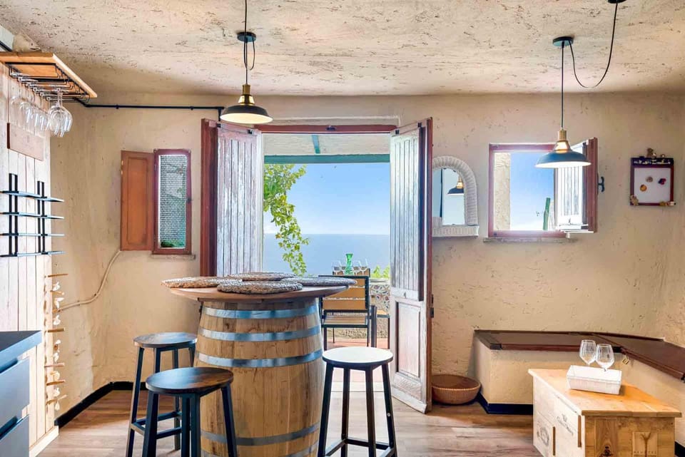 Casa Luciana, TerreMarine, Trekking and Nature House in Province of Massa and Carrara
