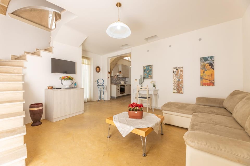 Living room, kitchen