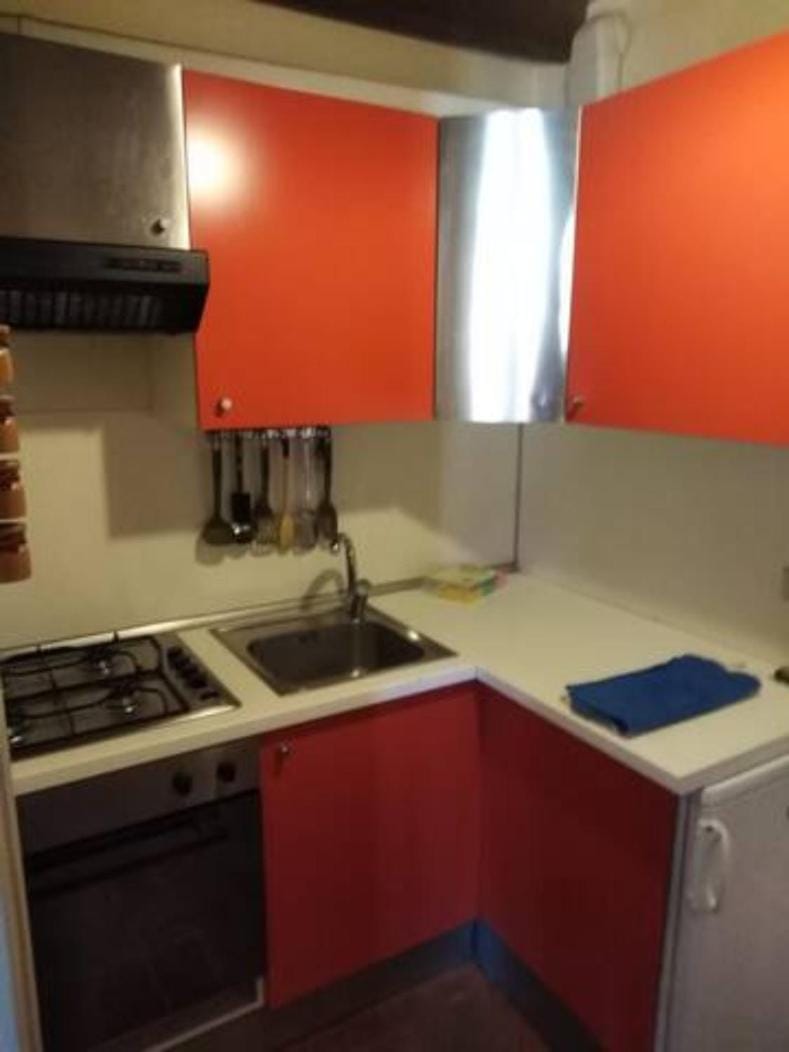 Kitchen or kitchenette, pet friendly, stove