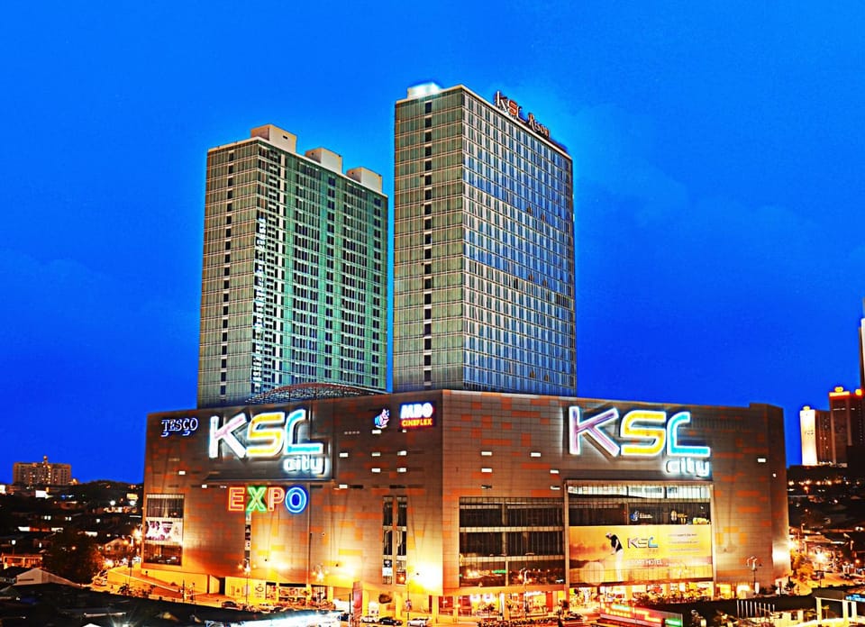 KSL City Mall 6-20pax Private Lift-Netflix-SmartTV 70inch Apartment in Johor Bahru