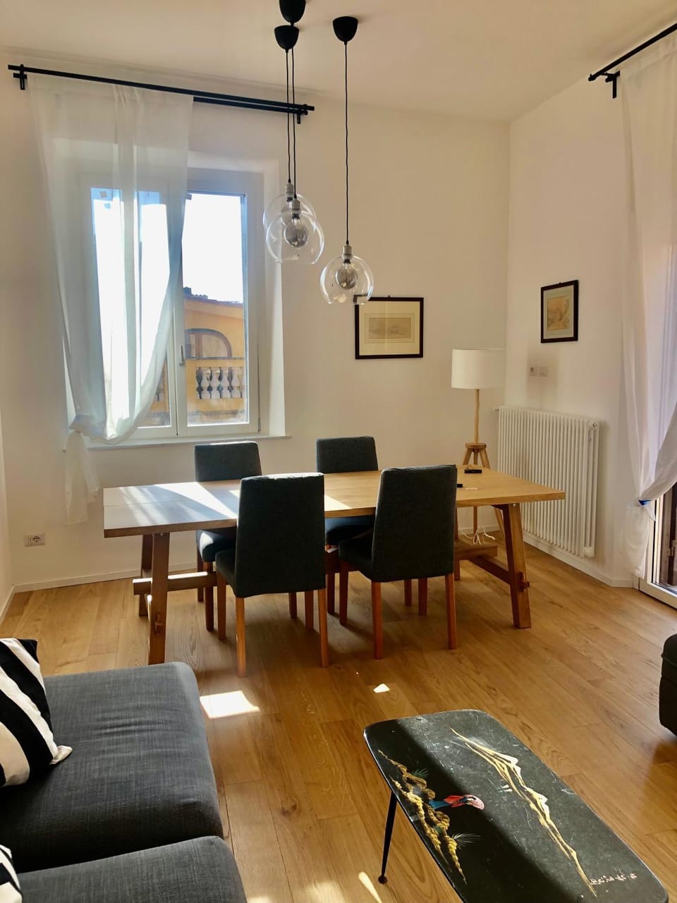 Living room, Dining area