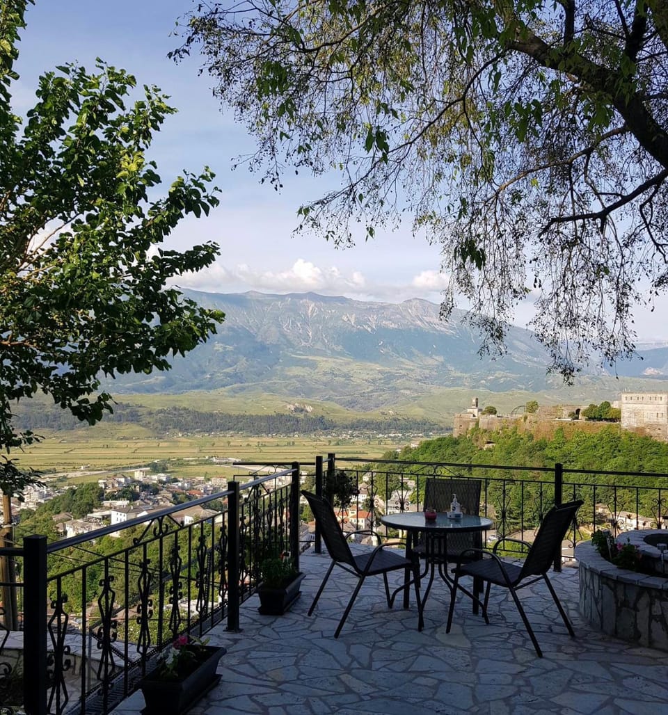 Spring, View (from property/room), Balcony/Terrace, City view, Garden view, Landmark view