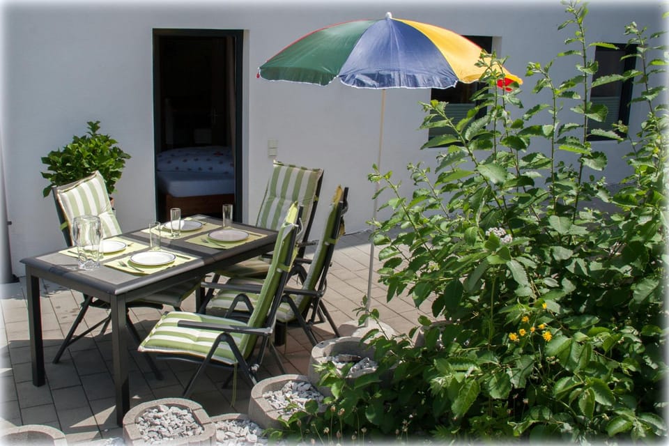 Patio, BBQ facilities, Coffee/tea facilities, Balcony/Terrace